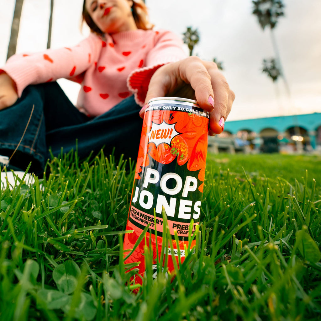 POP Jones Strawberry Passionfruit Prebiotic Soda 12-pack